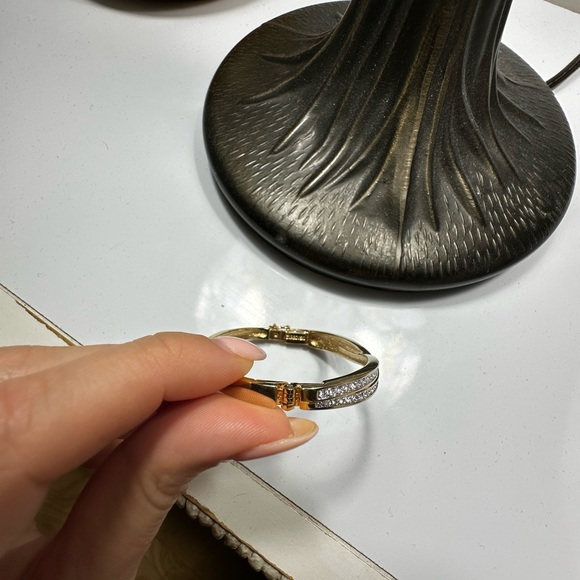 Swarovski gold bracelet with crystals - Picture 4 of 4